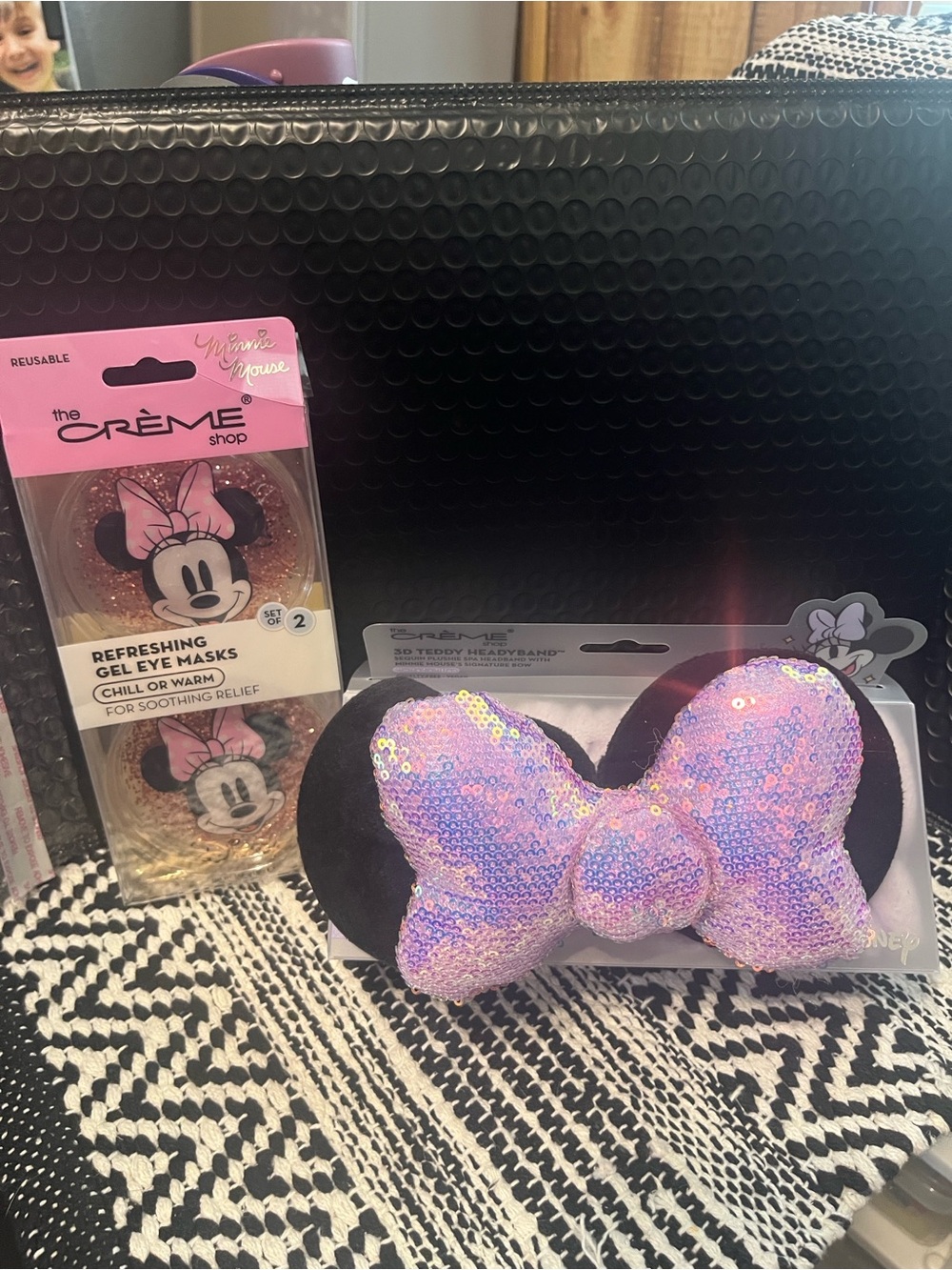 Kids Minnie Mouse Sequin Bow Headband in Pink